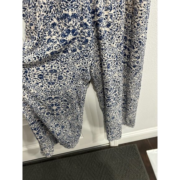 Chelsea & Violet Blue White Floral Jumpsuit Adjustable Straps Sz Medium - Picture 4 of 11